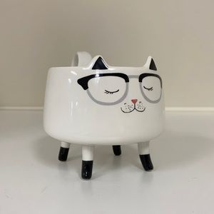 4-Legged cat mug